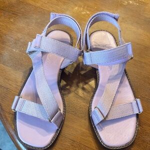 J. Crew lavender canvas sporty sandals women’s‎ Sz6.5